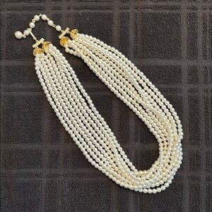 Elegant Pearl Necklace with Gold Accents